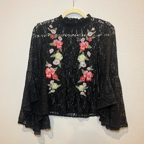 Jealous Tomato Tops - Jealous Tomate Black Lace Top Rosses Ruffle Sleeves Size S